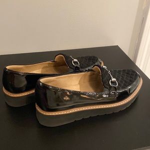 Naturalizer slip ons